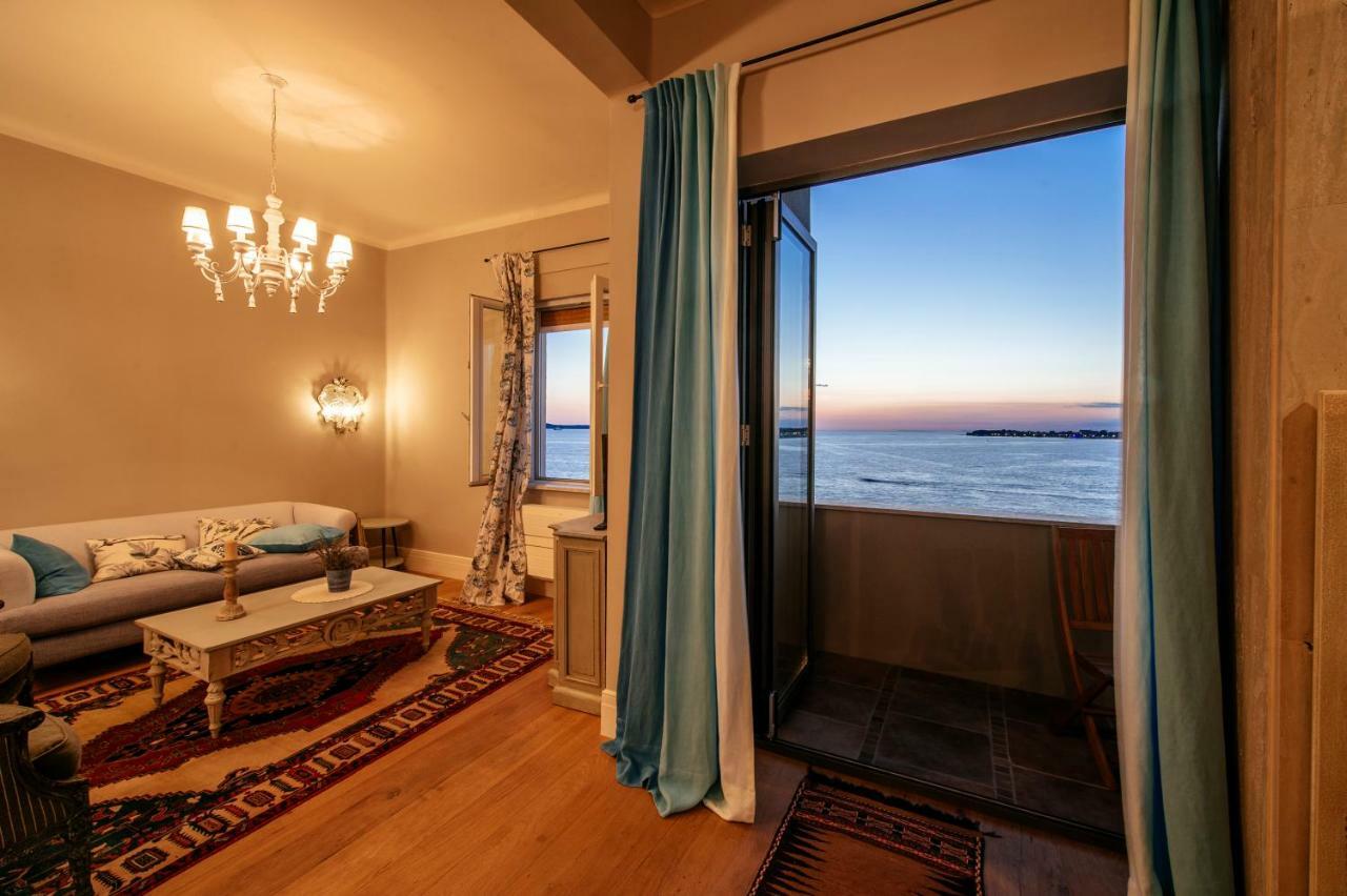Luxury Residence Zara Esterno foto